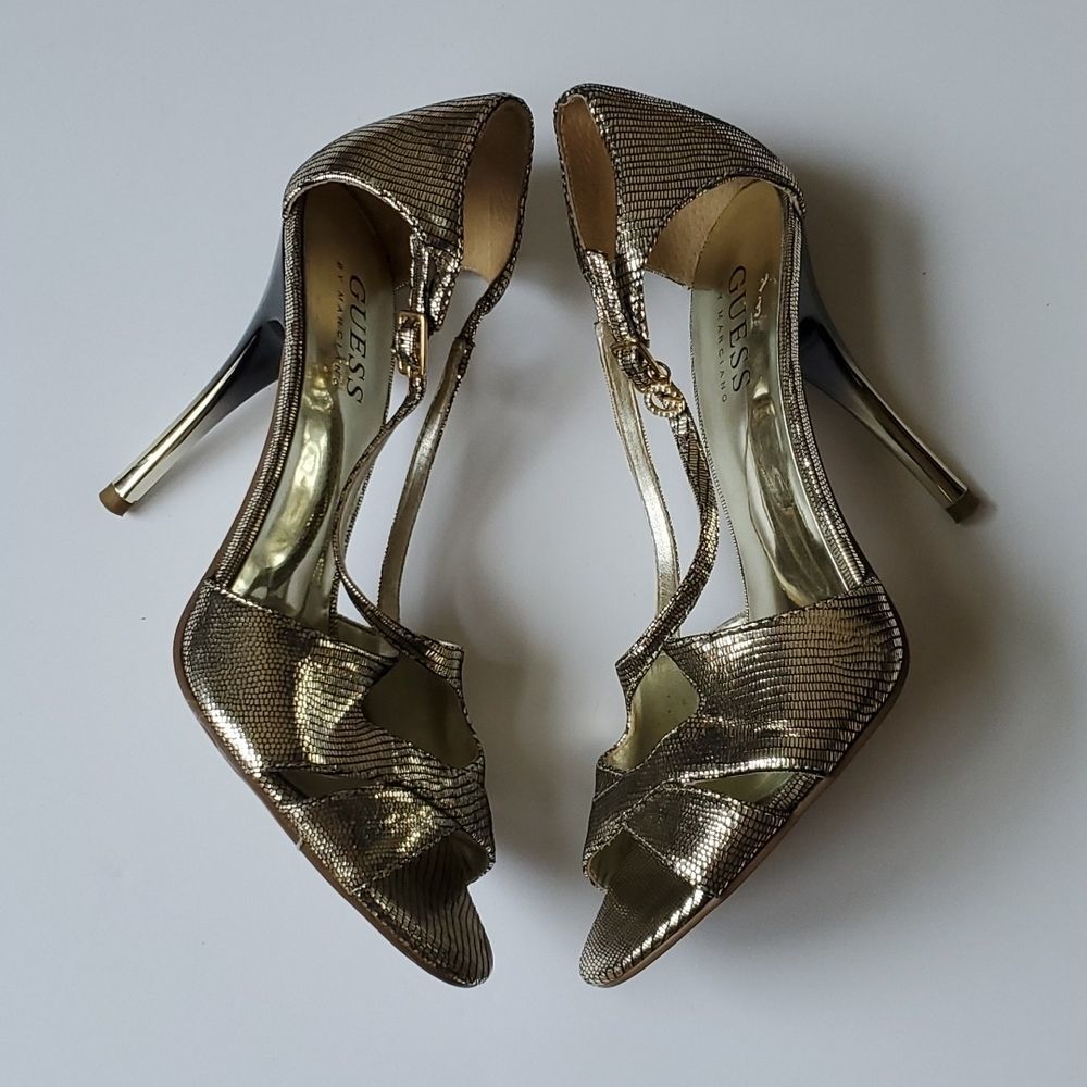 Guess champagne gold metallic strappy stilloto heel sandals sz5